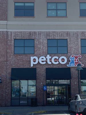 Petco salt lake city - Guests. Check rates and request reservation. For dog boarding beyond the typical kennel experience, explore our boarding and day care services at PetSmart PetsHotel! Featuring pet sitting and boarding amenities for dogs & cats, we offer safe, comfortable accommodations for your four-legged friends. 